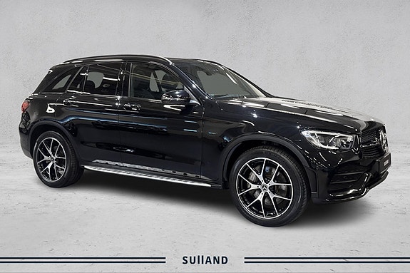Mercedes-Benz GLC300 e 2 of 28