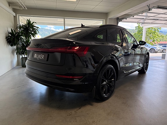 Audi e-tron Sportback 7 of 30