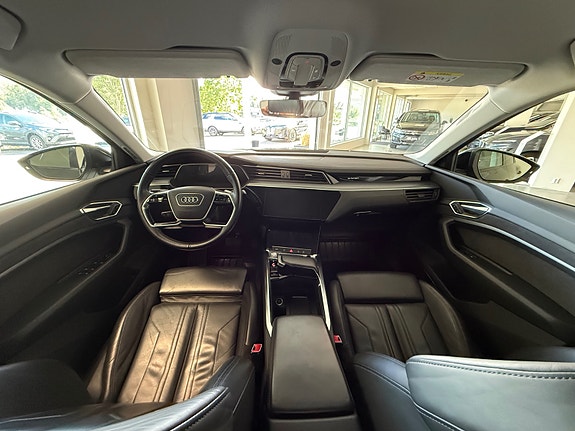 Audi e-tron Sportback 19 of 30