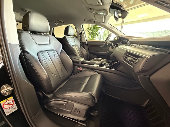 Audi e-tron Sportback 24 of 30