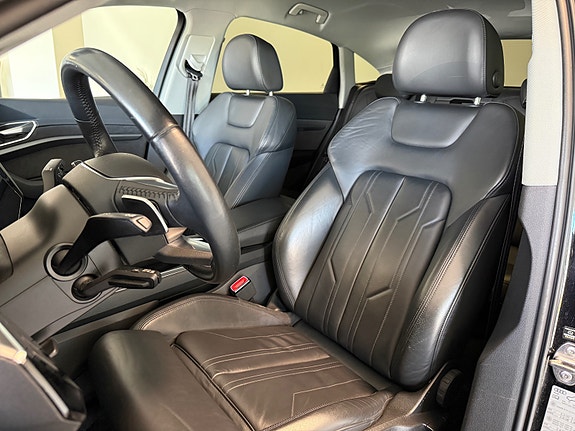Audi e-tron Sportback 14 of 30