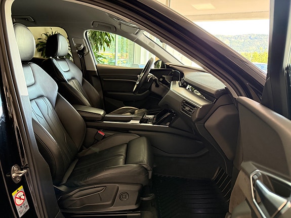 Audi e-tron Sportback 25 of 30
