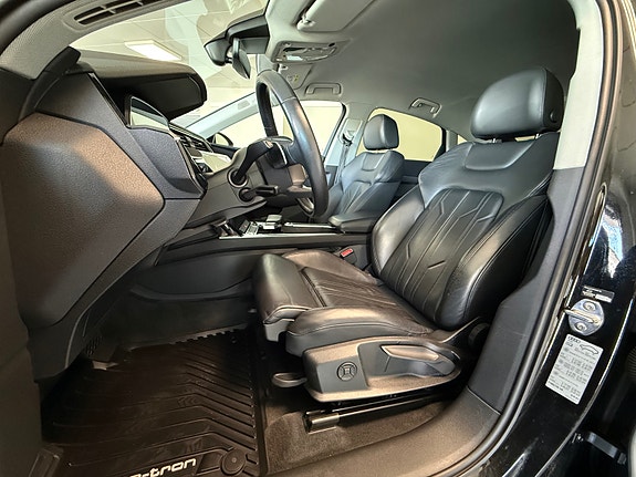 Audi e-tron Sportback 13 of 30