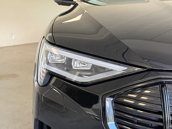 Audi e-tron Sportback 4 of 30