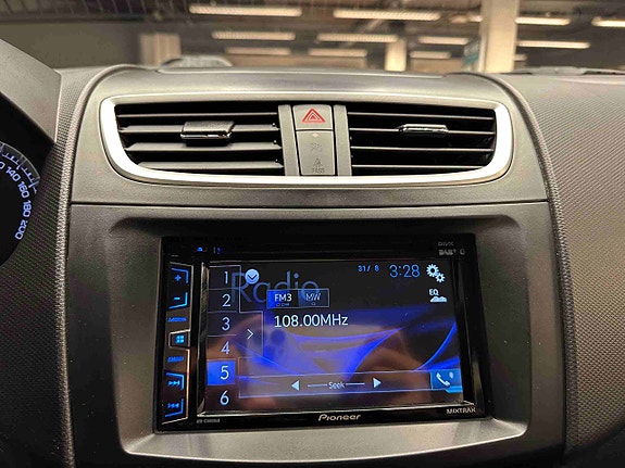 Suzuki Swift 20 of 30