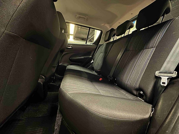 Suzuki Swift 29 of 30