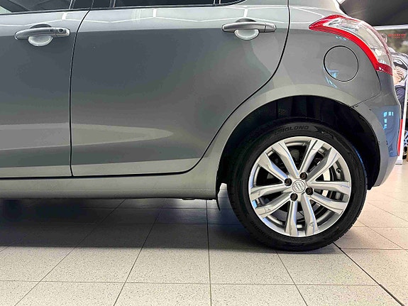 Suzuki Swift 4 of 30