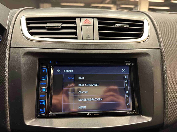 Suzuki Swift 21 of 30