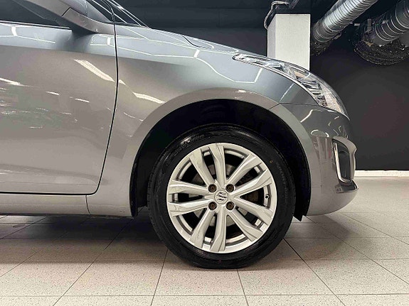 Suzuki Swift 9 of 30
