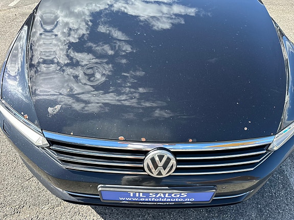 Volkswagen Passat 4 of 15