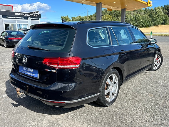 Volkswagen Passat 6 of 15