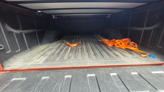 Maxus T90 EV 8 of 13