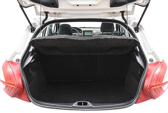 Peugeot 208 9 of 27