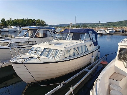 Velholdt båt med pålitelig Yanmar-motor – klar for sesongen! 6 of 27