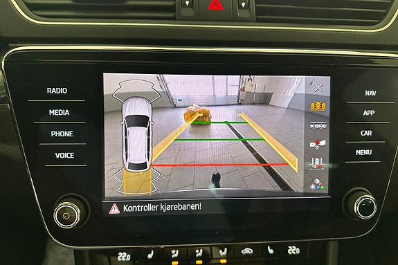 Skoda Superb 13 of 24