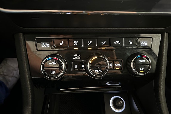 Skoda Superb 15 of 24