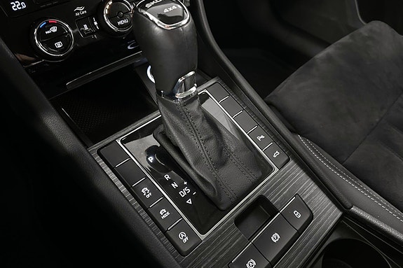 Skoda Superb 14 of 24