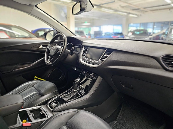 Opel Grandland X 10 of 30
