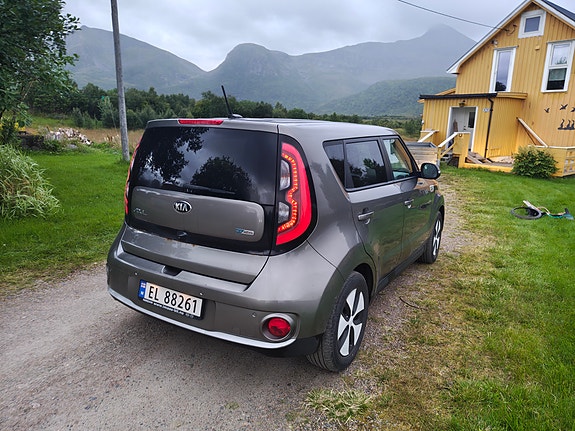 Kia Soul 4 of 12