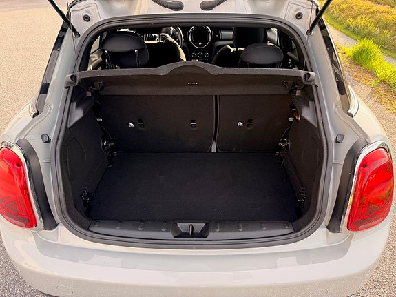 MINI Cooper 5 of 11