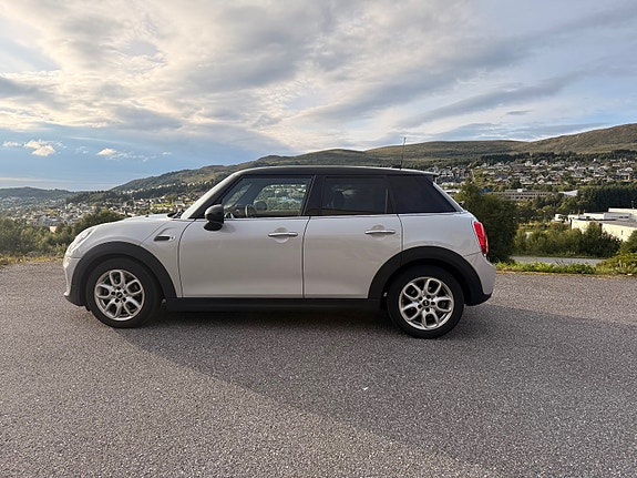 MINI Cooper 3 of 11