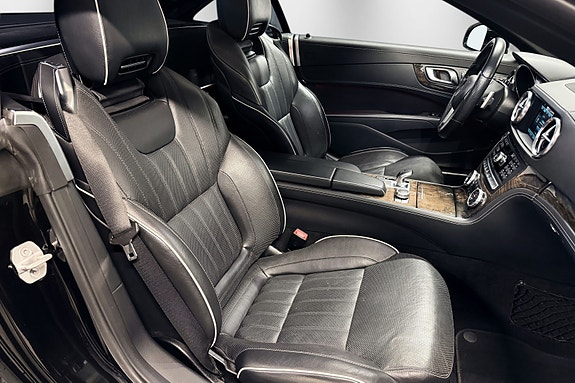 Mercedes-Benz SL350 24 of 30