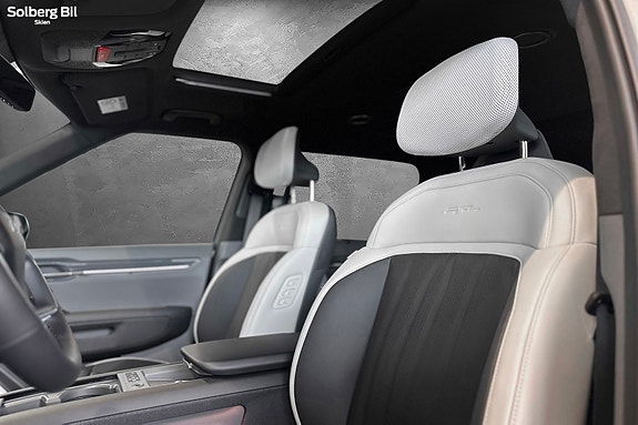 Kia EV9 25 of 30