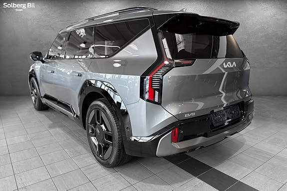 Kia EV9 4 of 30