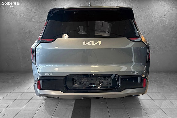 Kia EV9 6 of 30