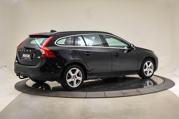 Volvo V60 4 of 23