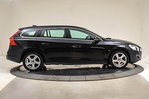 Volvo V60 5 of 23