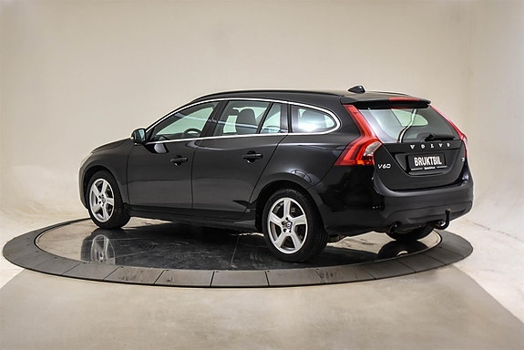 Volvo V60 3 of 23