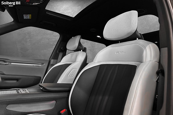 Kia EV9 29 of 30