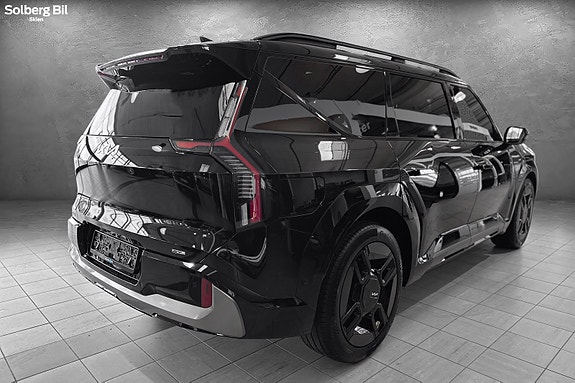 Kia EV9 4 of 30