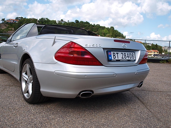 Mercedes-Benz SL500 20 of 24