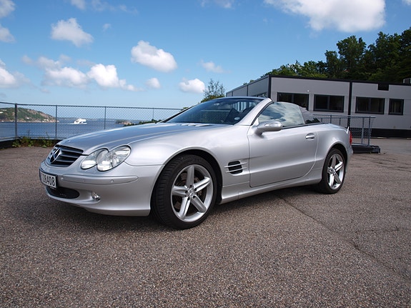 Mercedes-Benz SL500 18 of 24