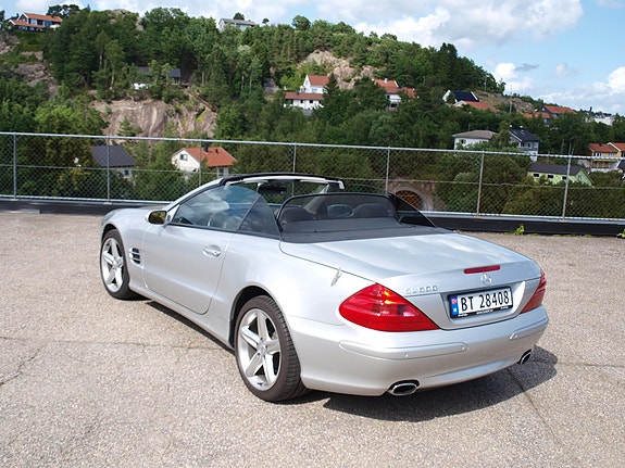Mercedes-Benz SL500 21 of 24