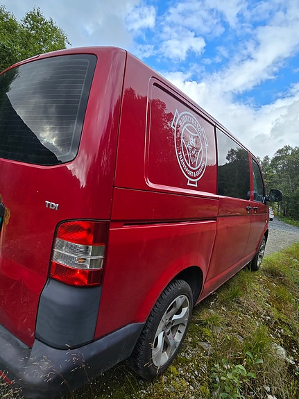 Volkswagen Transporter 6 of 8