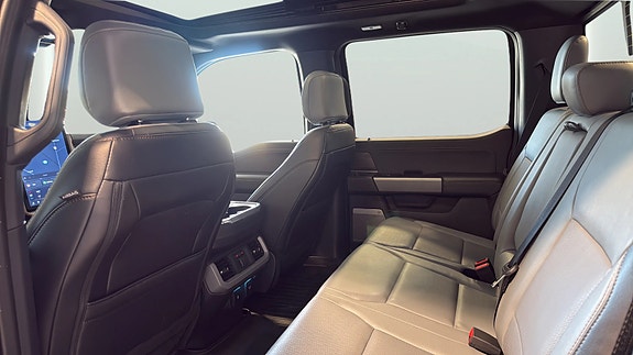 Ford F-150 14 of 21