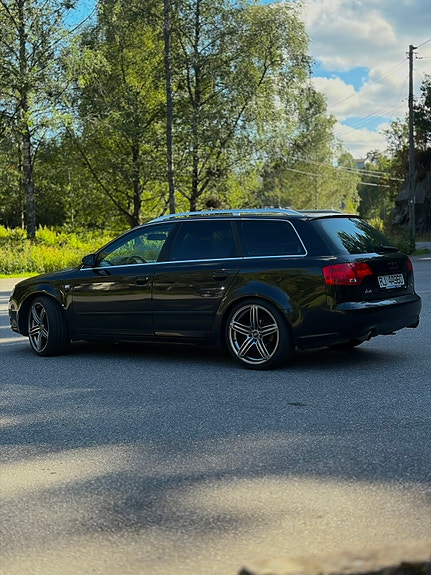 Audi A4 7 of 16