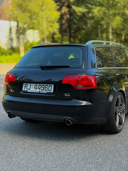 Audi A4 4 of 16