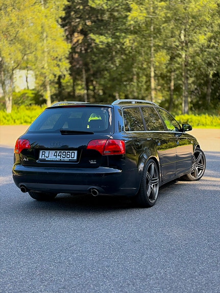 Audi A4 8 of 16