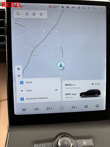 NIO ES8 15 of 25
