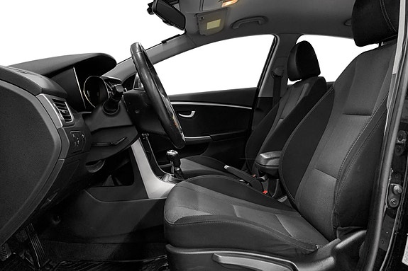 Hyundai i30 8 of 15