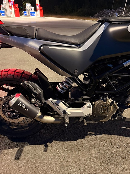 Husqvarna Svartpilen 125 5 of 22