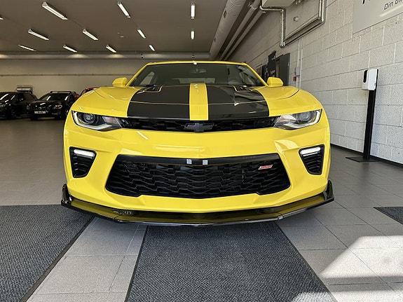 Chevrolet Camaro 16 of 30