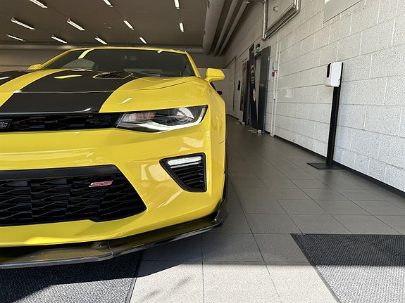 Chevrolet Camaro 13 of 30