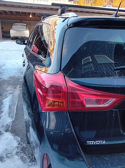 Toyota Auris 5 of 5