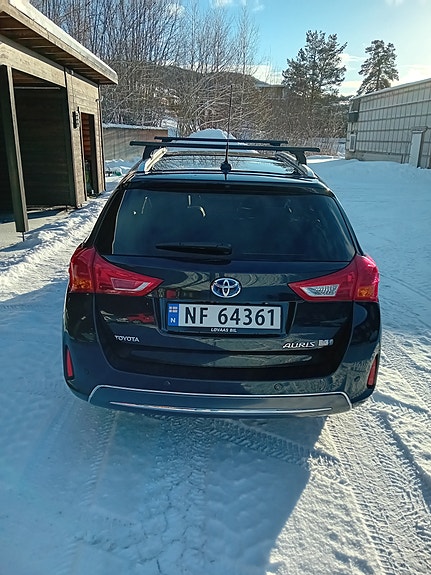 Toyota Auris 3 of 5