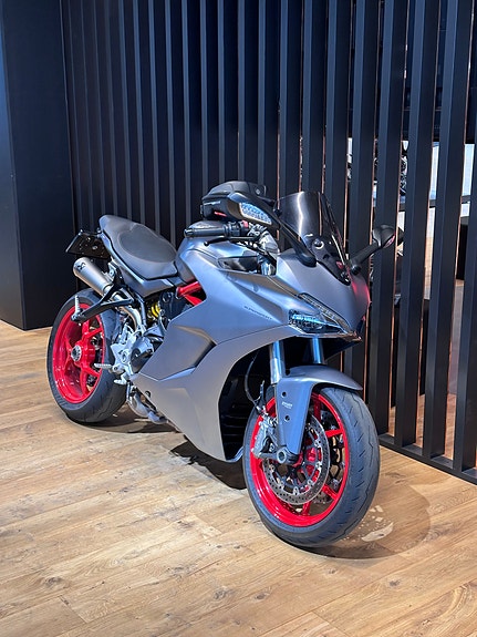 Ducati SuperSport (2021-reg) 3 of 11